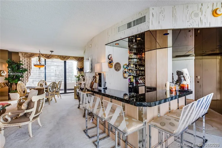 Palm Bay Towers #19W image #33