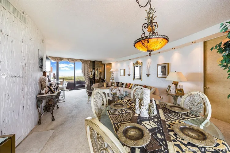 Palm Bay Towers #19W image #34