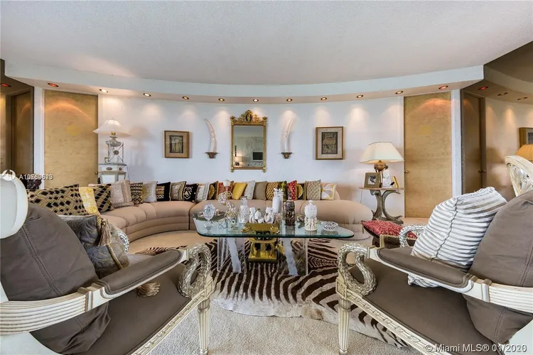 Palm Bay Towers #19W image #40