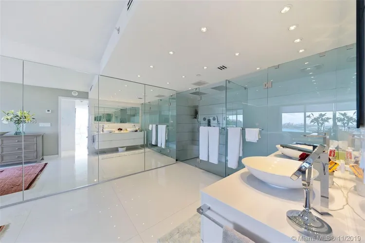 South Pointe Tower #1003 image #19