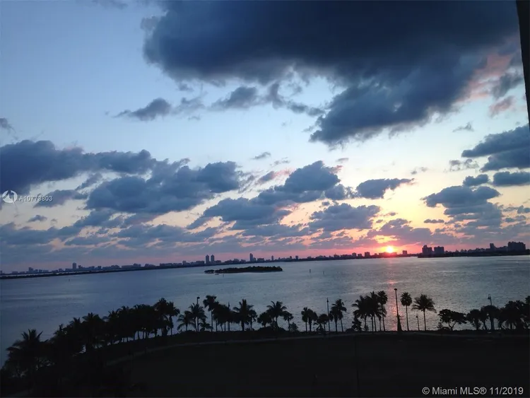 Quantum on the Bay #807 image #13