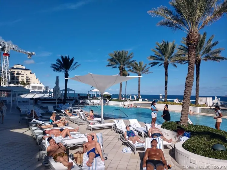 Hilton Q Club #1718 image #10