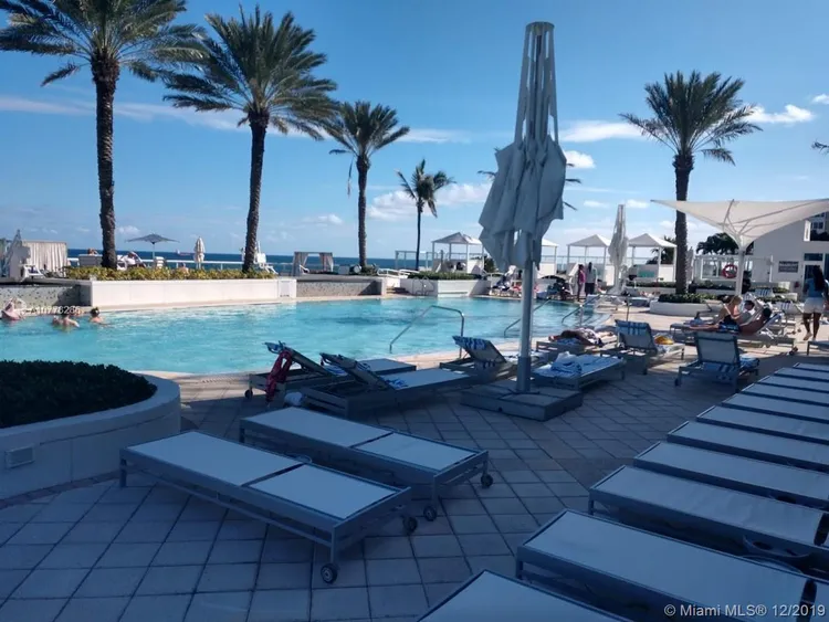 Hilton Q Club #1718 image #15