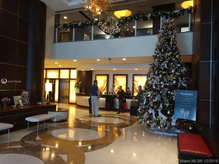 Hilton Q Club #1718 image #17