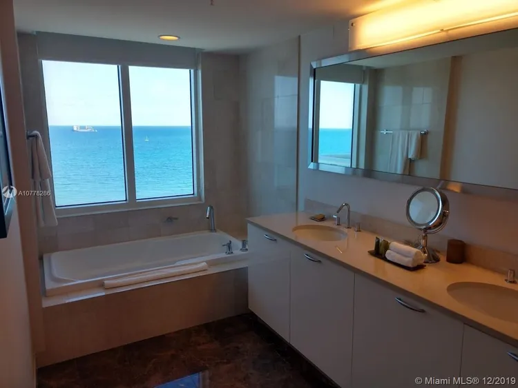 Hilton Q Club #1718 image #38