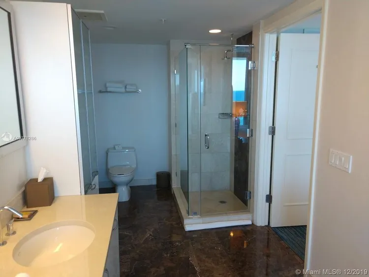 Hilton Q Club #1718 image #39