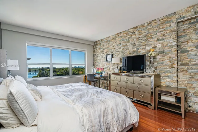 Blair House #7B image #18