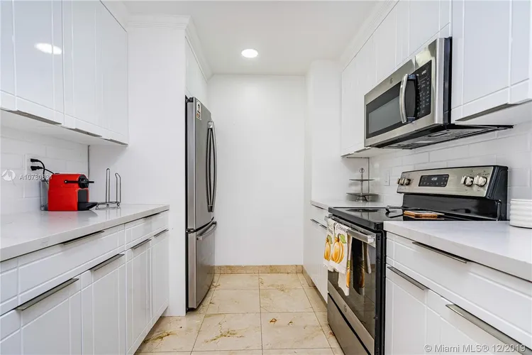 Blair House #7B image #9