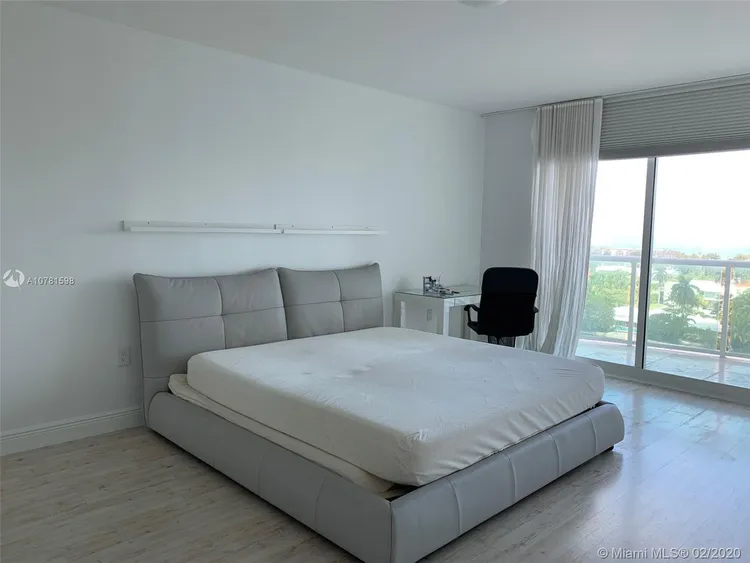 Hamptons South #1001 image #15