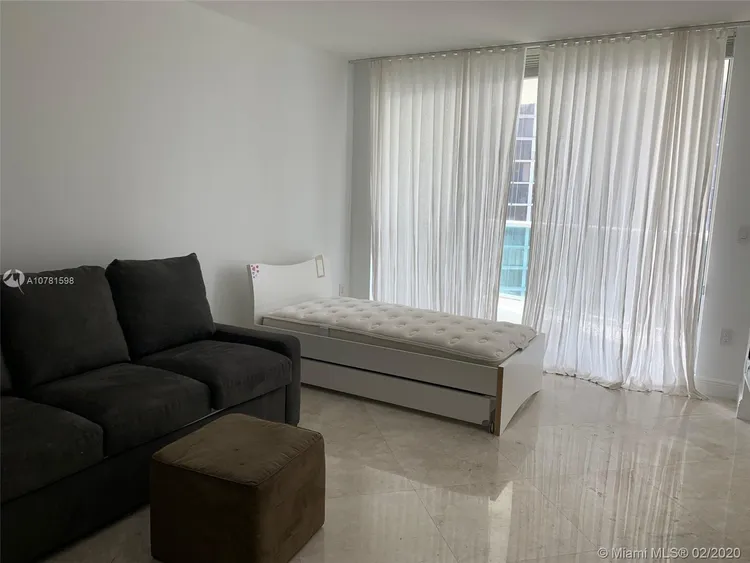 Hamptons South #1001 image #24