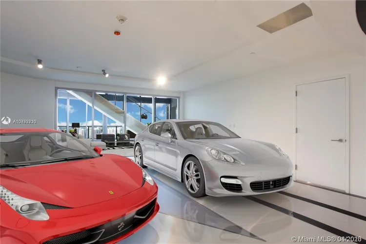 Porsche Design Tower #1603 image #16