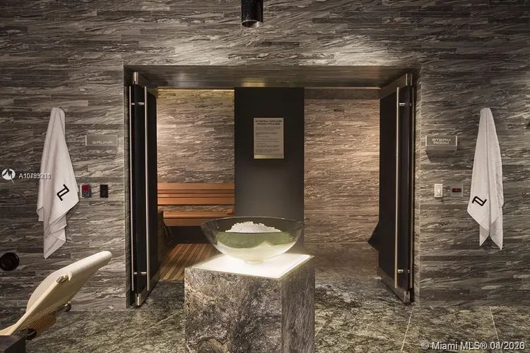 Porsche Design Tower #1603 image #21