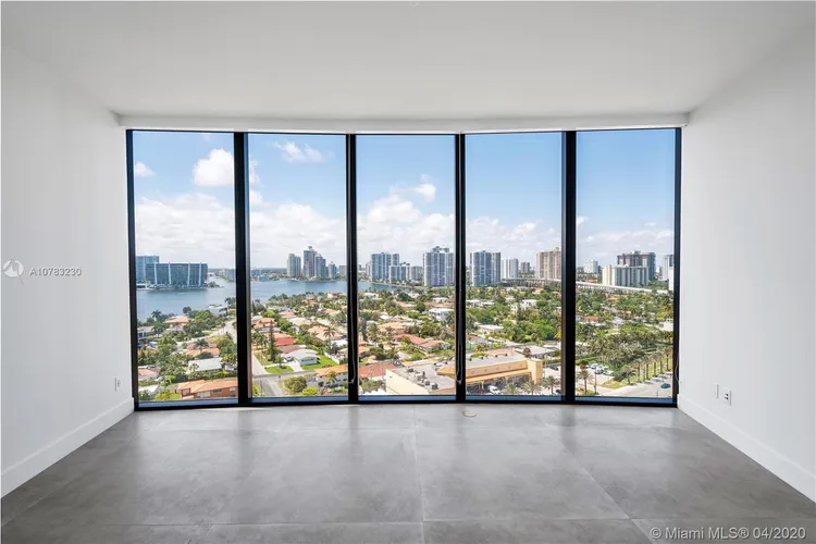 Porsche Design Tower #1603 image #34