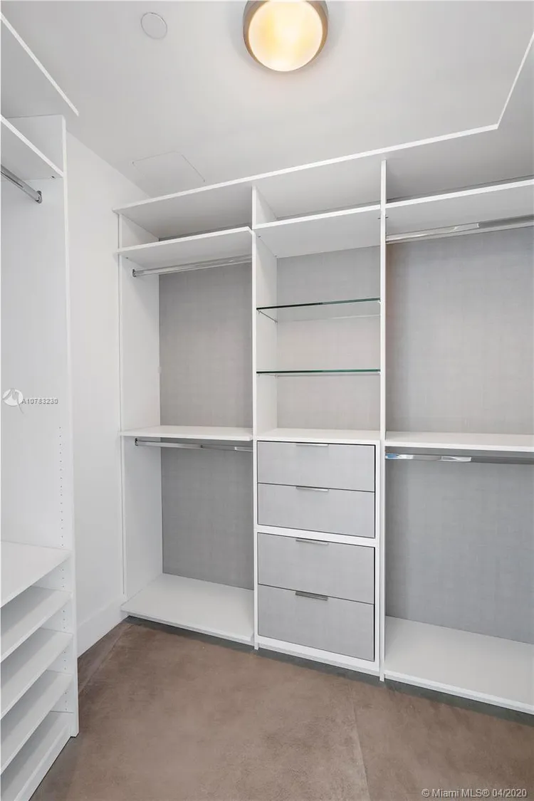 Porsche Design Tower #1603 image #37