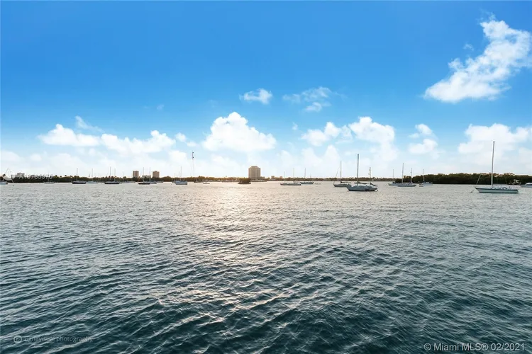 Space 01 Lofts #704 image #17