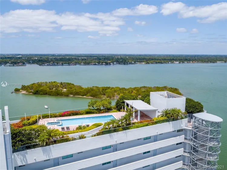 Space 01 Lofts #704 image #20