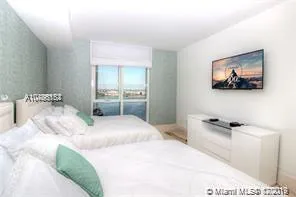 Carbonell #1807 image #12