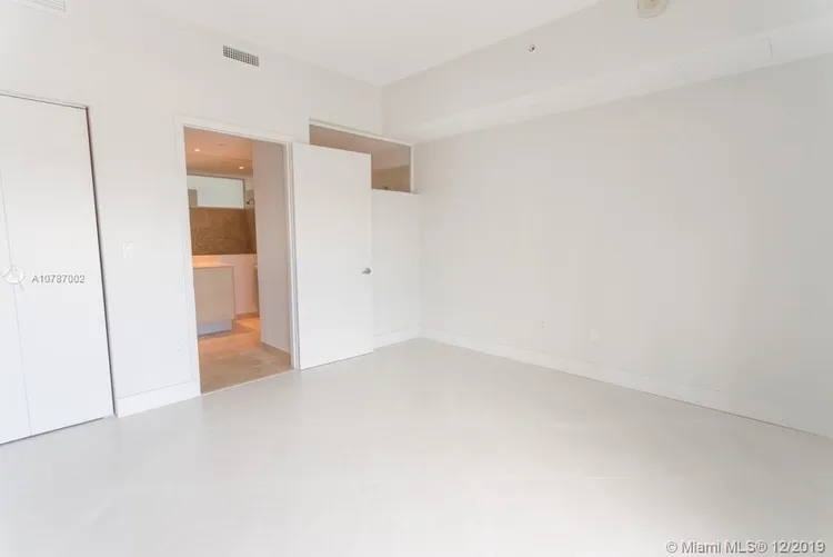 City 24 #PH5 image #14