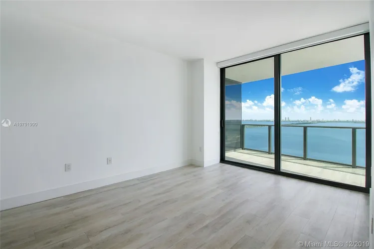 Icon Bay #2408 image #10