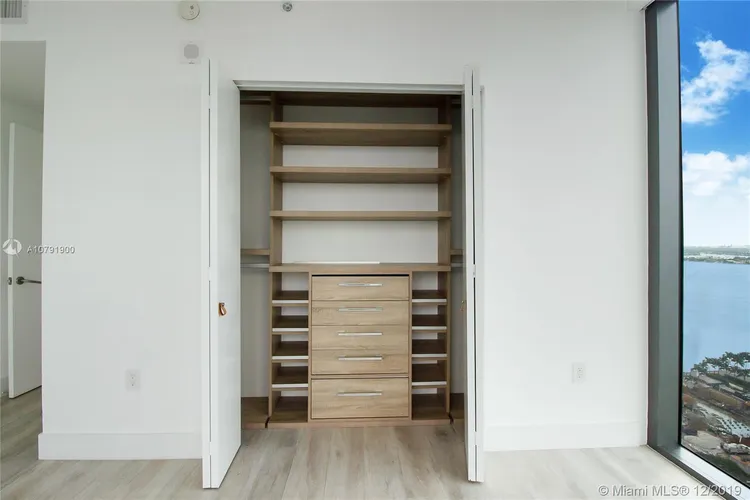 Icon Bay #2408 image #14