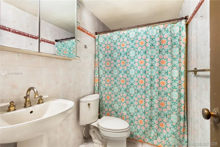 Alexander Towers #1012 image #14