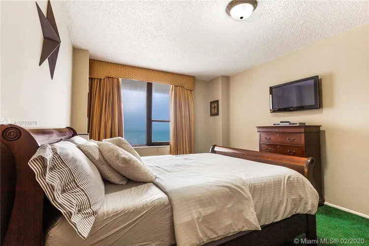 Alexander Towers #1012 image #16