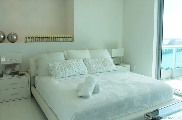 900 Biscayne Bay #3207 image #9