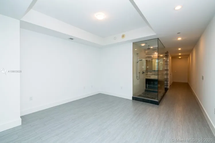 Marquis #5505 image #11