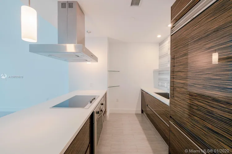 Marquis #5505 image #8