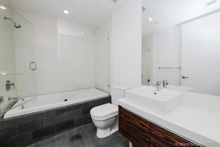 Marquis #5505 image #9