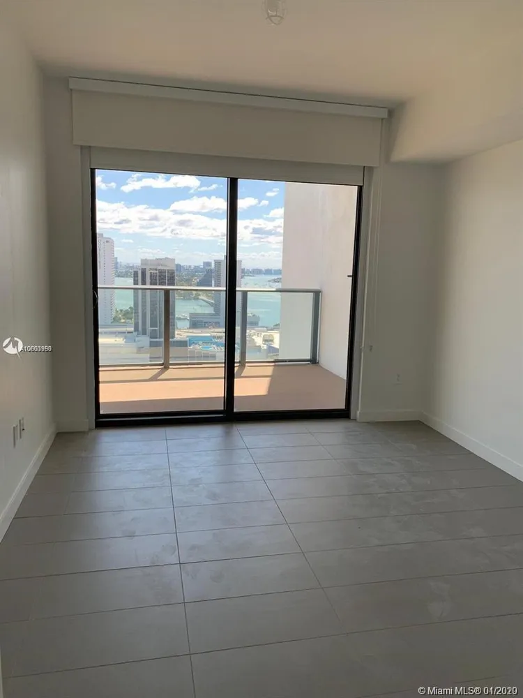 Canvas #2305 image #9