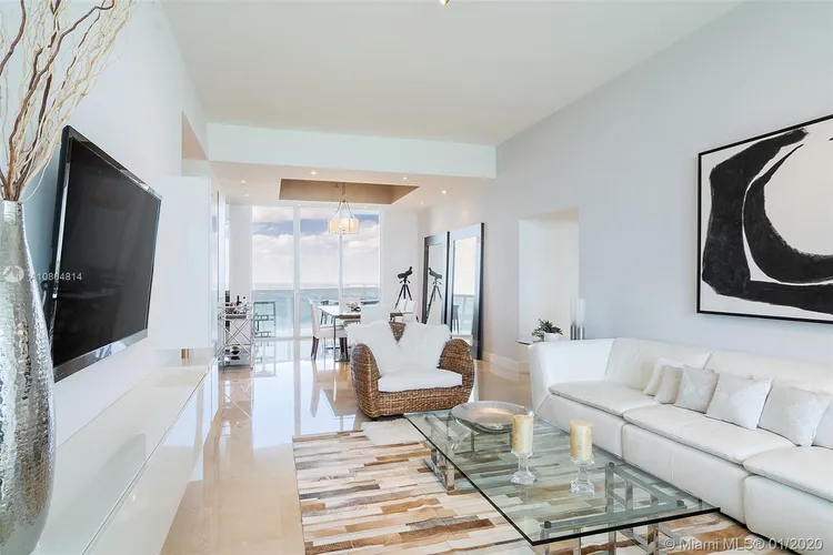 Trump Tower 3 #3704 image #7