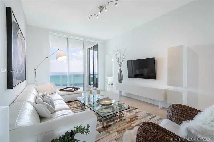 Trump Tower 3 #3704 image #8