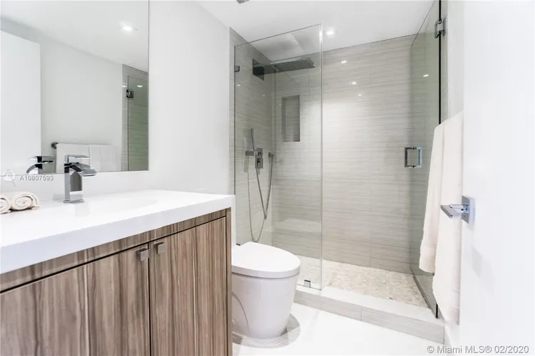 The Tiffany #505 image #20