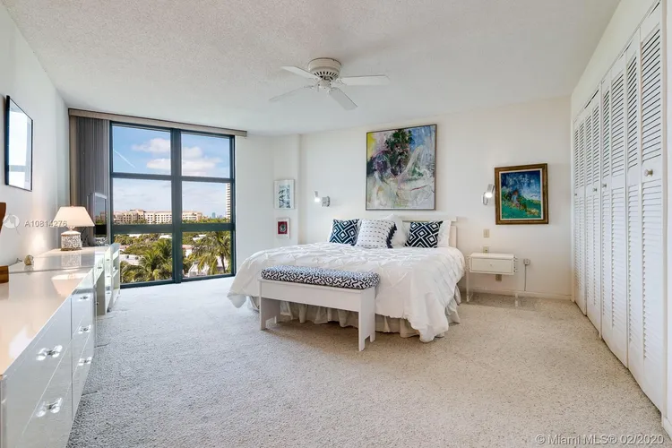 Towers of Key Biscayne #E608 image #14