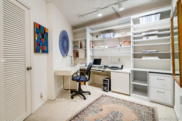 Towers of Key Biscayne #E608 image #16