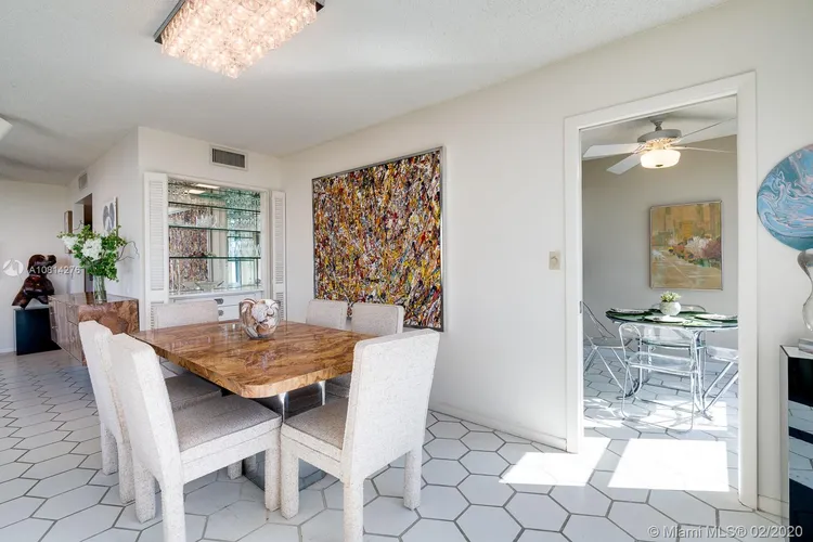 Towers of Key Biscayne #E608 image #8