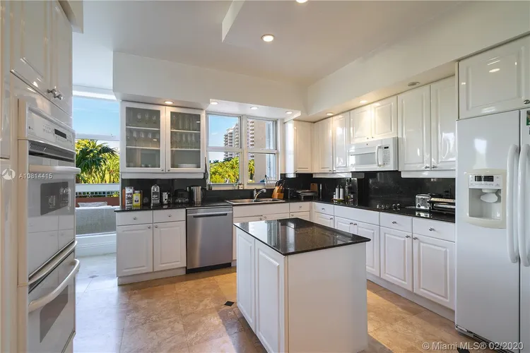 Ocean Club - Lake Villa Three #202 image #16