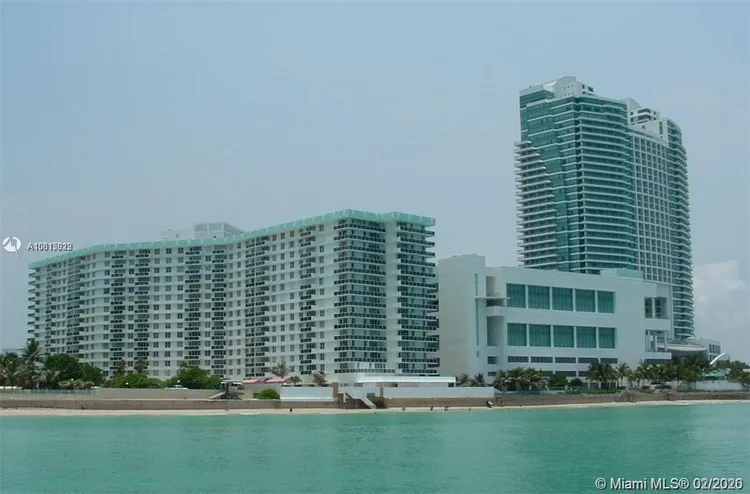 Sea Air Towers #L4 image #16