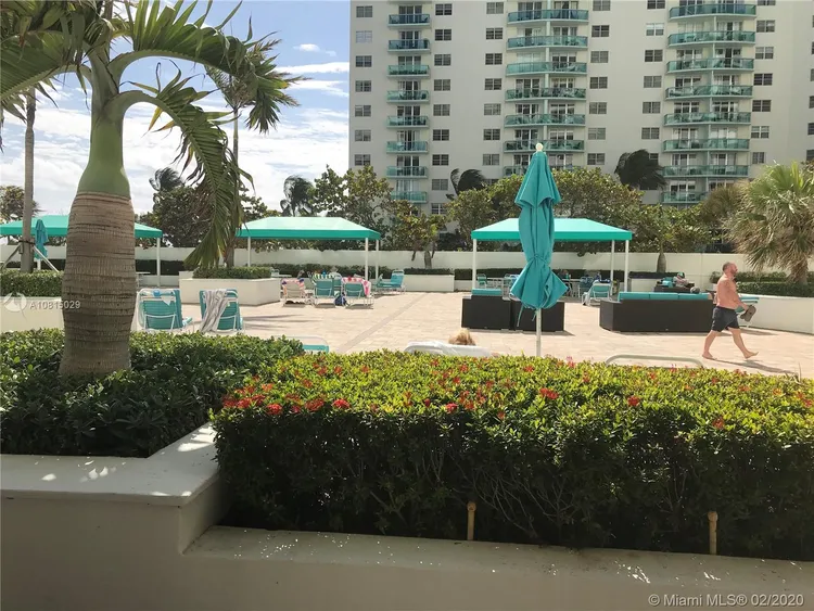 Sea Air Towers #L4 image #23