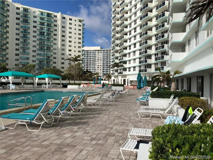 Sea Air Towers #L4 image #35