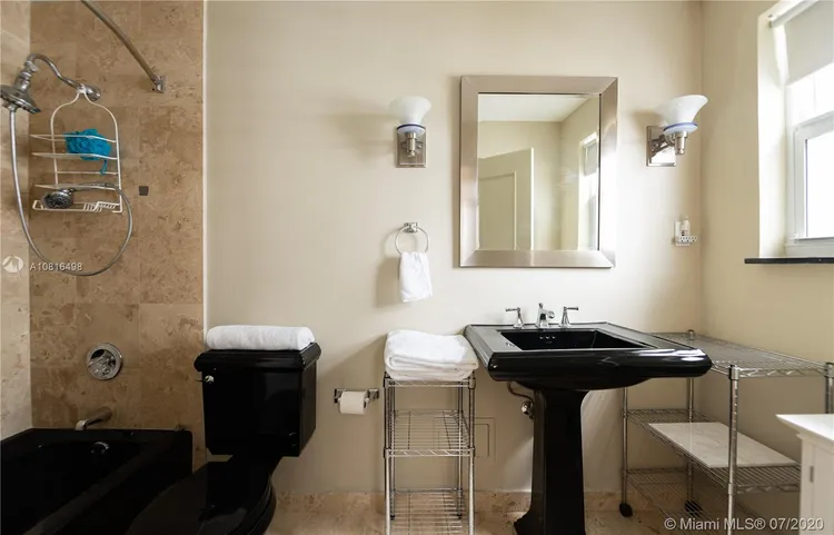 Executive #9E image #13