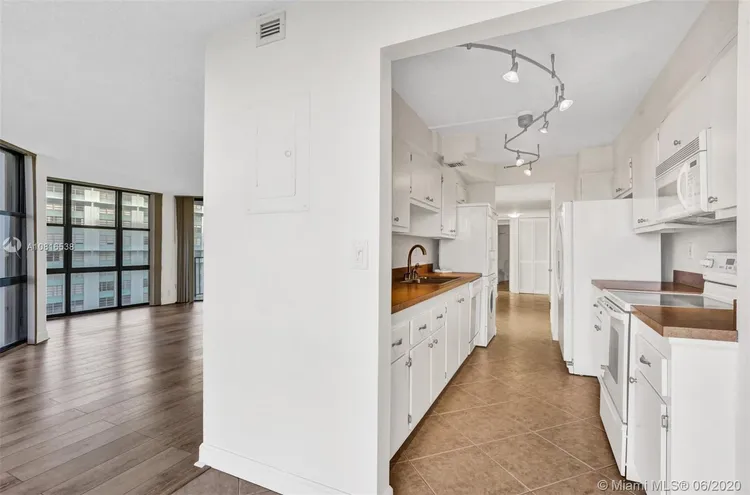 Brickell Place A #A901 image #12