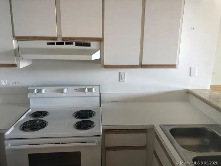 Brickell Key II #602 image #14