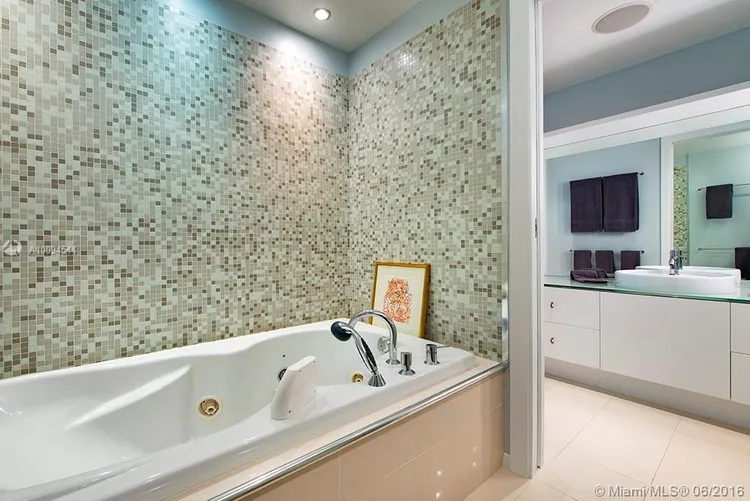 Gorlin at Aqua #802 image #13