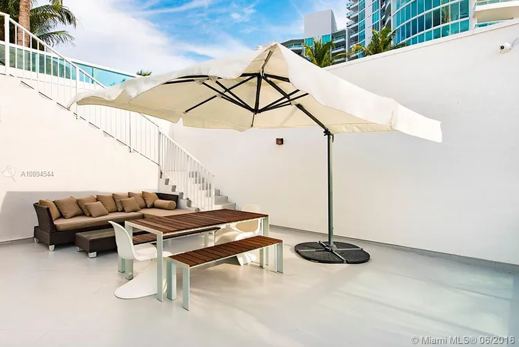Gorlin at Aqua #802 image #19
