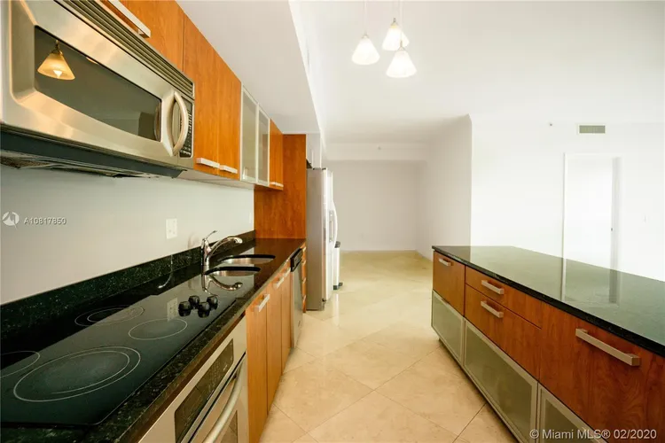 Atrium #1-804 image #11