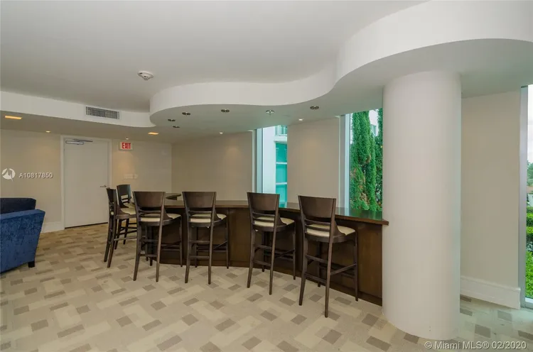 Atrium #1-804 image #18