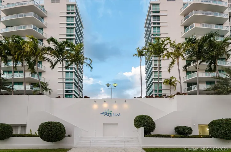 Atrium #1-804 image #23