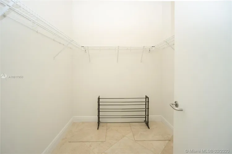 Atrium #1-804 image #7